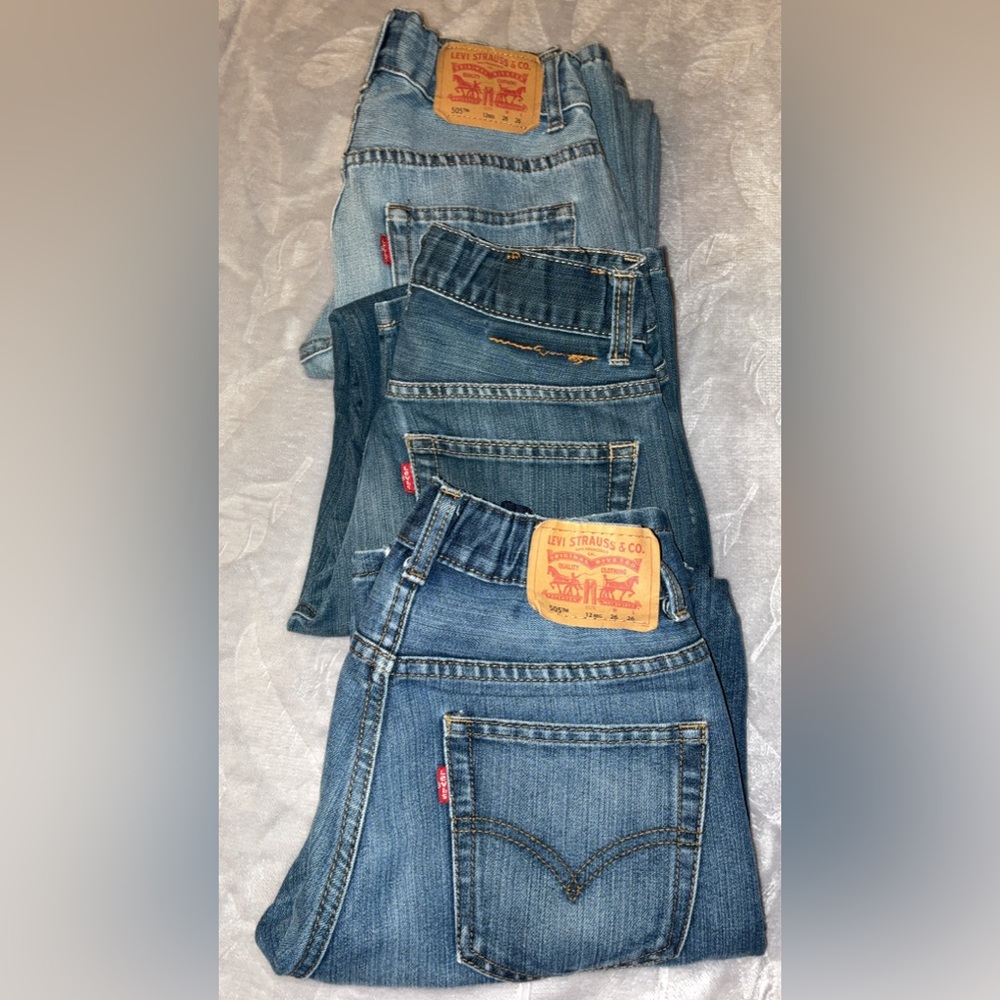 Levi's Big Kid Size 12 Jeans, Regular Fit with Adjustable Waist Built In Belt - Picture 8 of 9